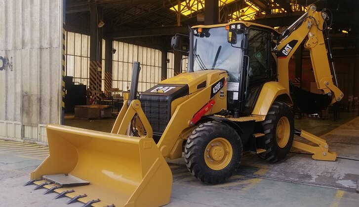 En Oruro construirán sistemas de riego con nueva Cat 420F2